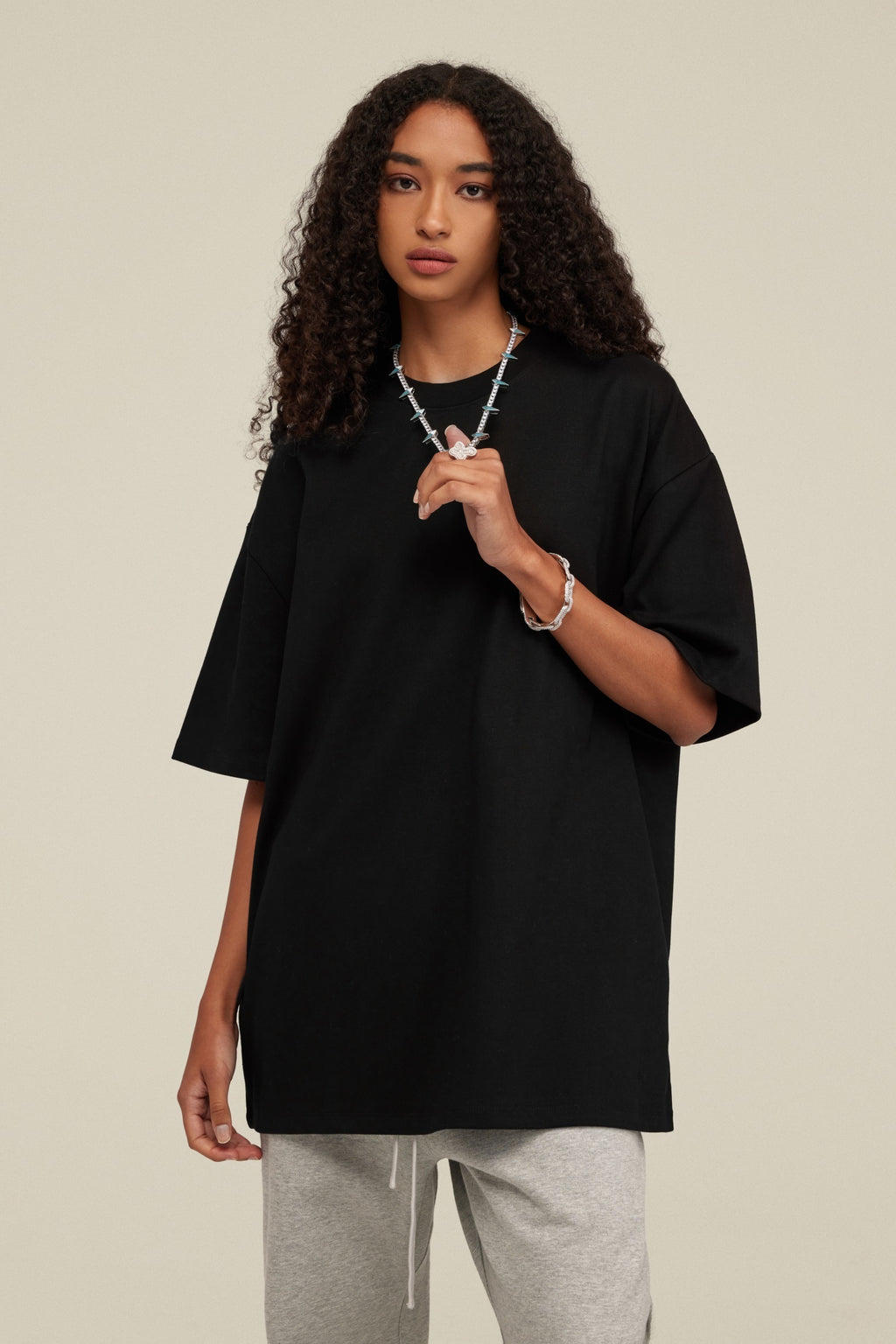 425GSM Women’s Heavyweight Drop-Shoulder T-Shirt Black