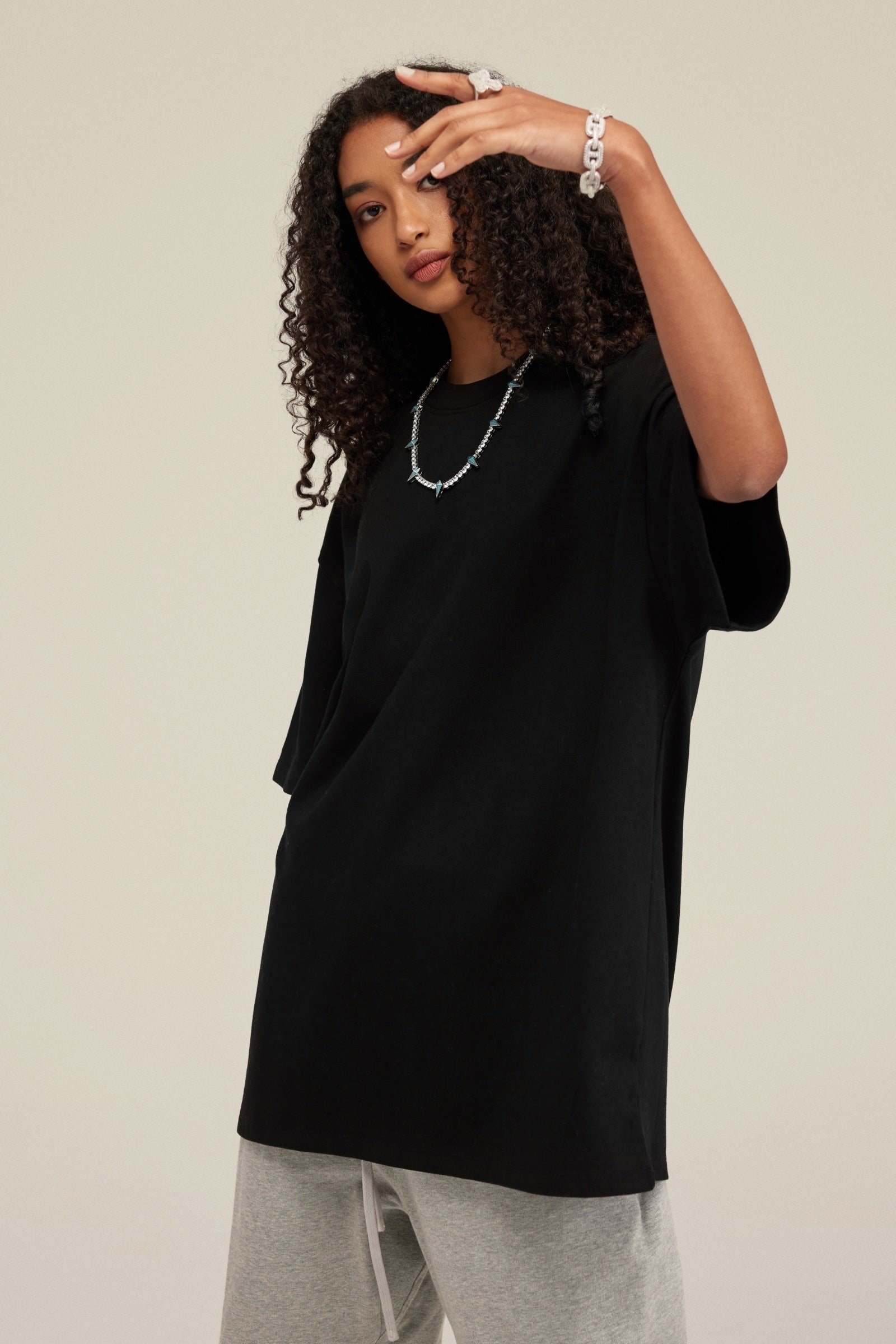 425GSM Women’s Heavyweight Drop-Shoulder T-Shirt Black