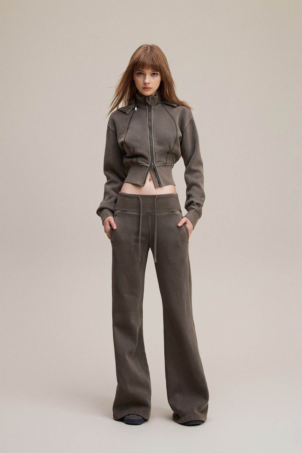 400GSM Women’s Outdoor Slim-Fit Pigment-Wash Hoodie Coffee