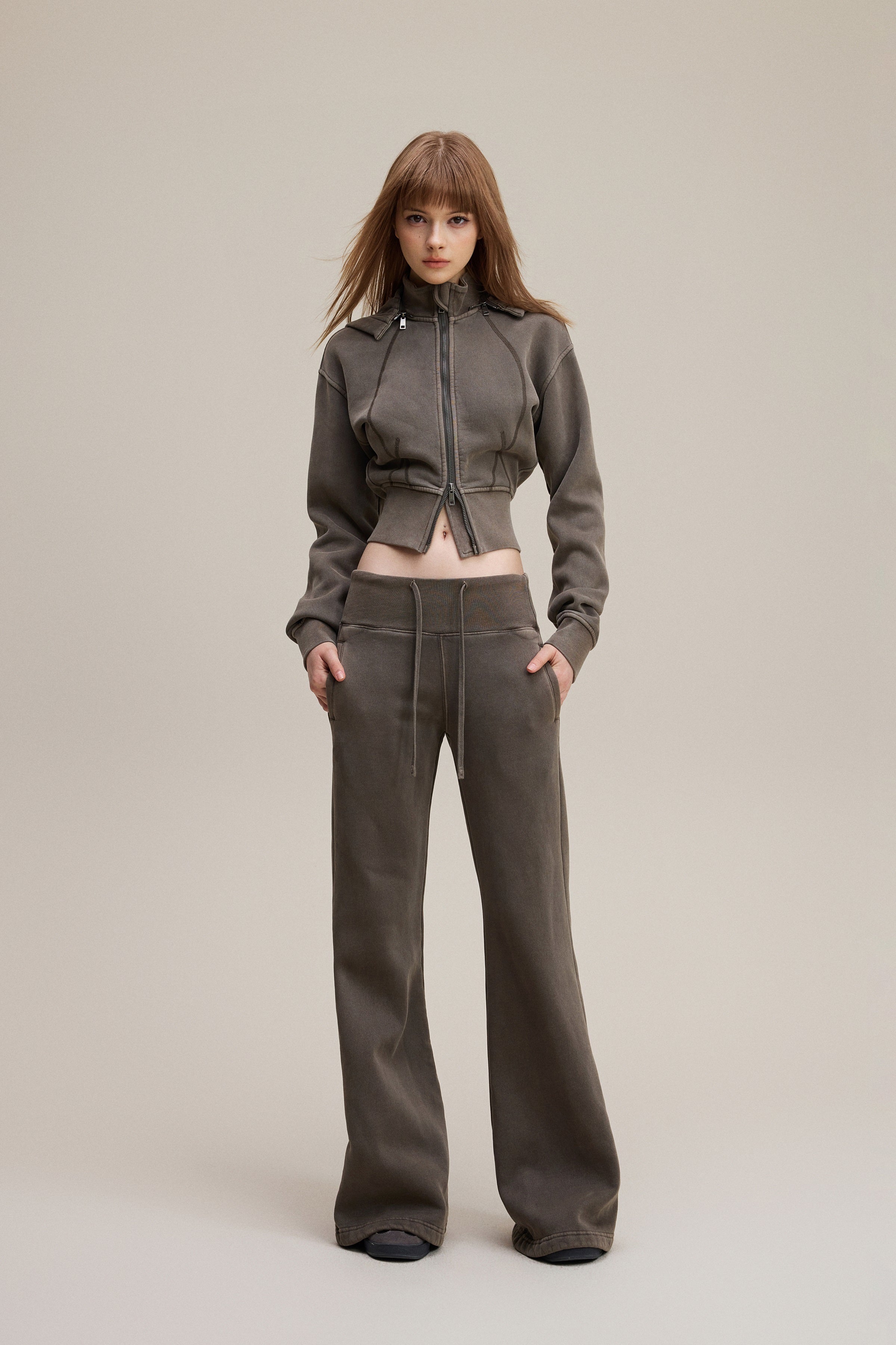 400GSM Women’s Outdoor Slim-Fit Pigment-Wash Hoodie Coffee